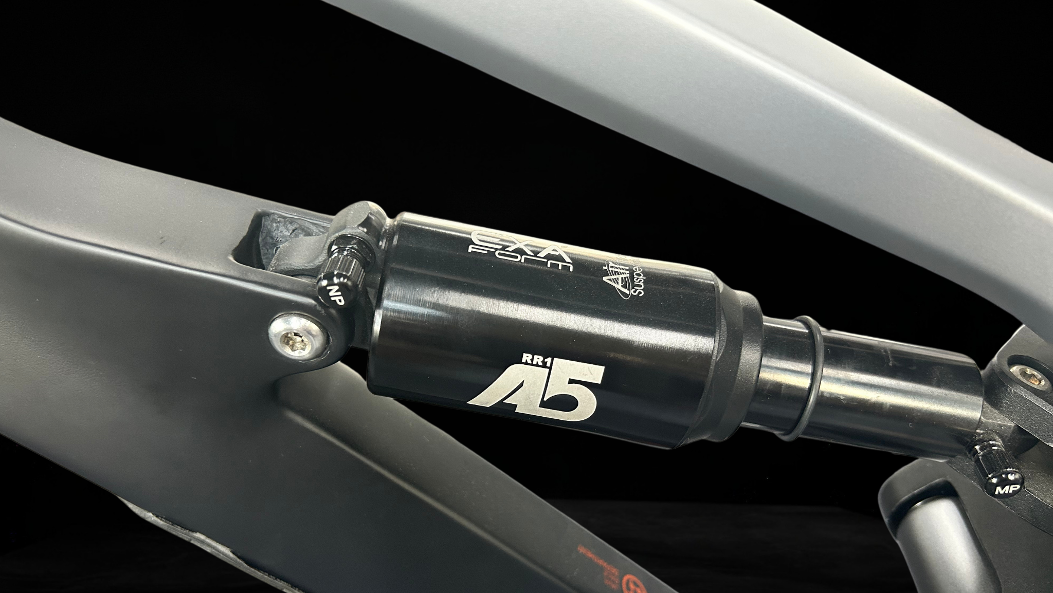 Saltafossi-SUS Carbon MTB – Java Bike North America